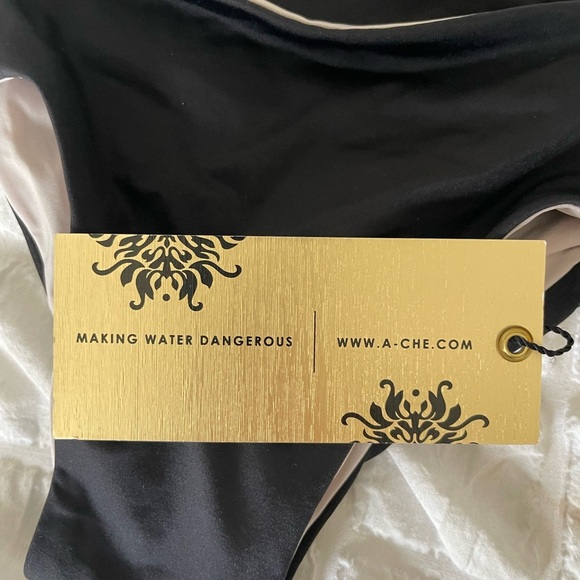 A. Che. Black Off-Shoulder Women's Swimwear - Picture 2 of 9